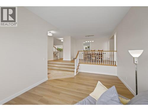 1638 Lindsay Drive, Kelowna, BC - Indoor Photo Showing Other Room