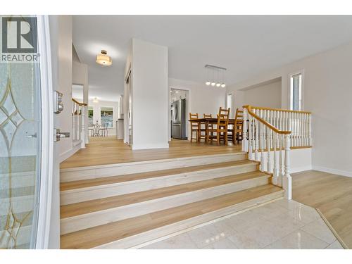 1638 Lindsay Drive, Kelowna, BC - Indoor Photo Showing Other Room