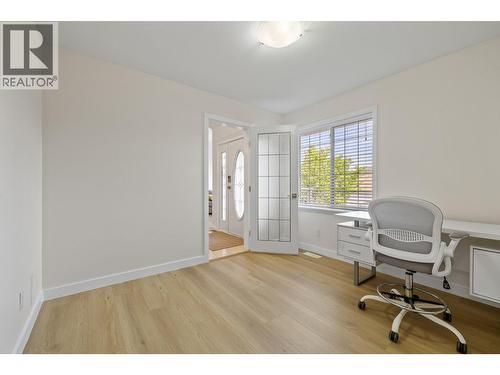 1638 Lindsay Drive, Kelowna, BC - Indoor Photo Showing Office