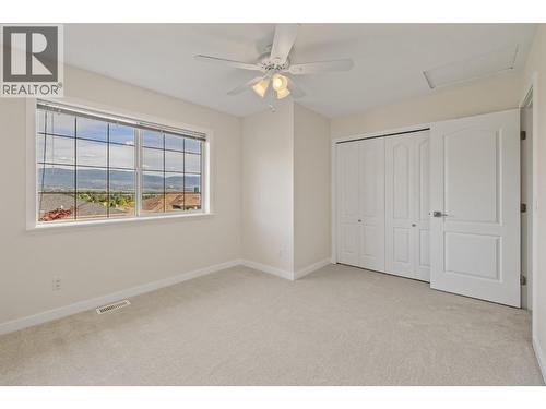 1638 Lindsay Drive, Kelowna, BC - Indoor Photo Showing Other Room