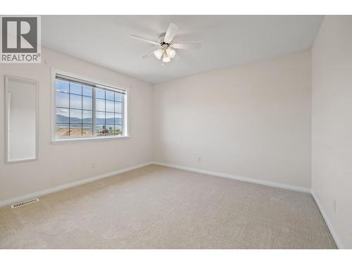 1638 Lindsay Drive, Kelowna, BC - Indoor Photo Showing Other Room