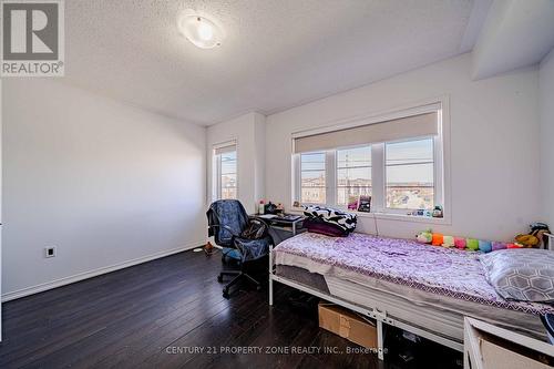 2514 Rosedrop Path, Oshawa, ON - Indoor Photo Showing Bedroom