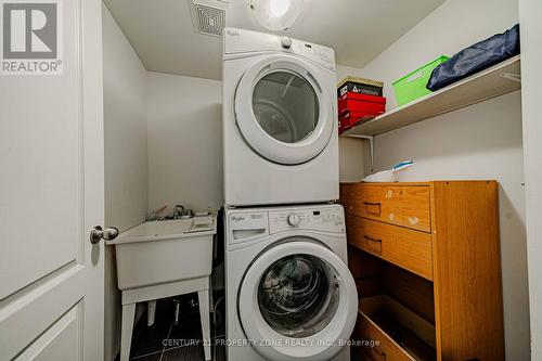 2514 Rosedrop Path, Oshawa, ON - Indoor Photo Showing Laundry Room