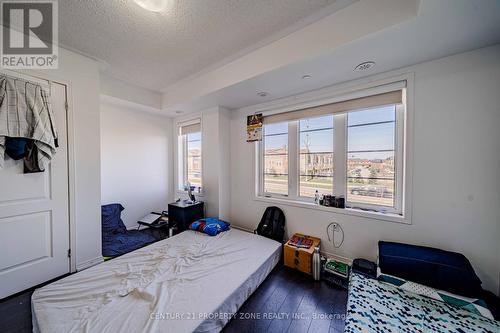 2514 Rosedrop Path, Oshawa, ON - Indoor Photo Showing Bedroom