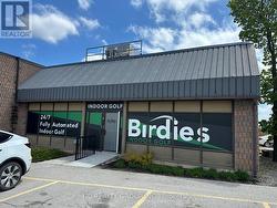 8 - 504 IROQUOIS SHORE ROAD Oakville, ON L6H 3K4