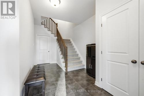 520 Stadacone Row, Ottawa, ON - Indoor Photo Showing Other Room