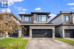 270 SHINLEAF CRESCENT  Ottawa, ON K1W 0J2