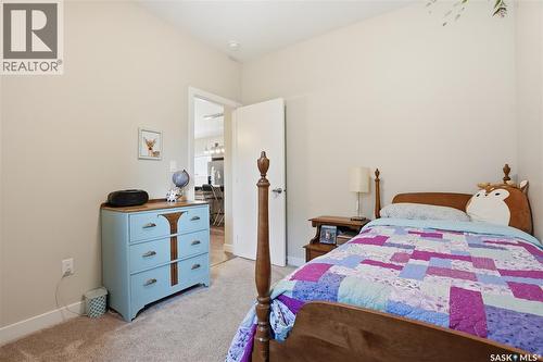 1407 Hughes Drive, Saskatoon, SK - Indoor Photo Showing Bedroom