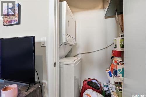 1407 Hughes Drive, Saskatoon, SK - Indoor Photo Showing Laundry Room