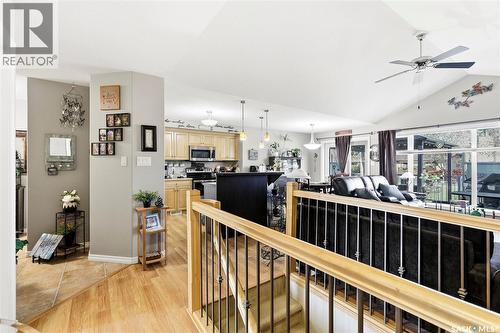 2827 Meadow Park Crescent E, Regina, SK - Indoor Photo Showing Other Room