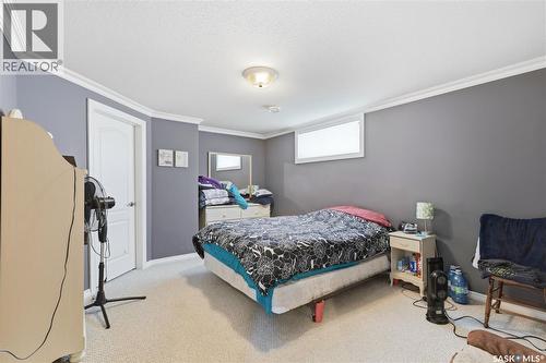 2827 Meadow Park Crescent E, Regina, SK - Indoor Photo Showing Bedroom