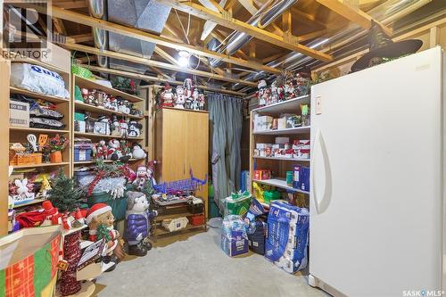 2827 Meadow Park Crescent E, Regina, SK - Indoor Photo Showing Basement