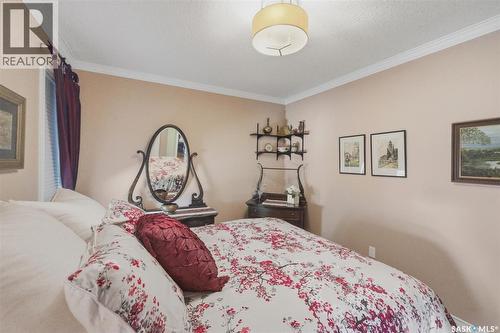 203 Gustin Crescent, Saskatoon, SK - Indoor Photo Showing Bedroom