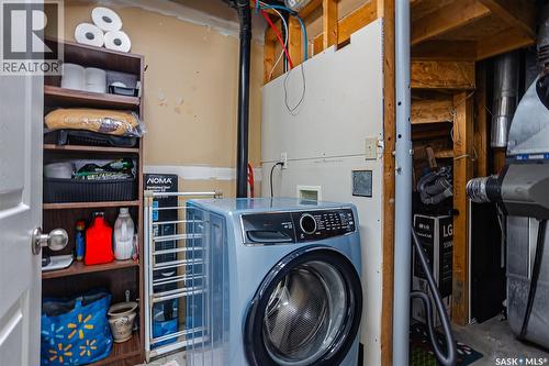 1122 12Th Street E, Saskatoon, SK - Indoor Photo Showing Laundry Room