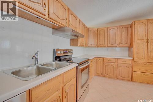 1003 510 5Th Avenue N, Saskatoon, SK - Indoor Photo Showing Kitchen With Double Sink