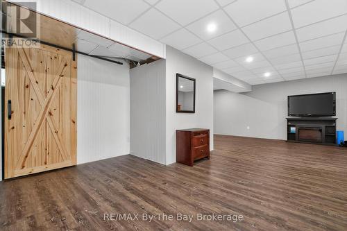 12 5Th Lane, Wasaga Beach, ON - Indoor
