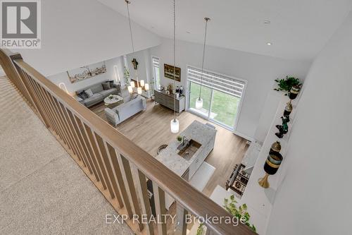 5 - 923 Stonecliffe Walk, Kitchener, ON - Indoor Photo Showing Other Room