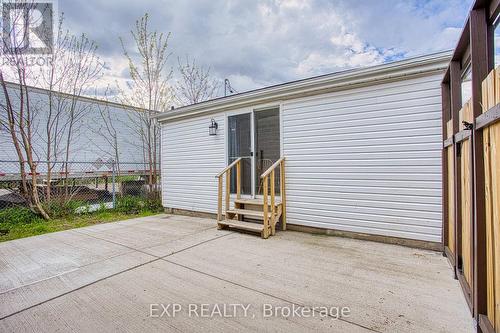727 Barton Street, Hamilton, ON - Outdoor