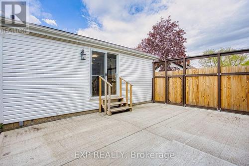 727 Barton Street, Hamilton, ON - Outdoor With Exterior