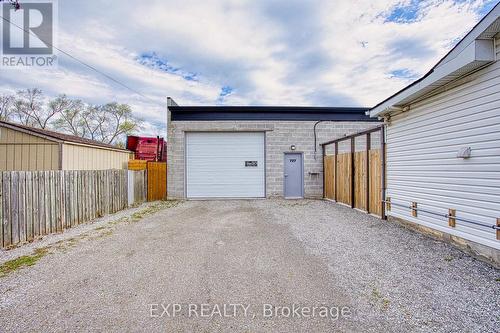 727 Barton Street, Hamilton, ON - Outdoor With Exterior