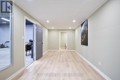 727 Barton Street, Hamilton, ON - Indoor Photo Showing Other Room