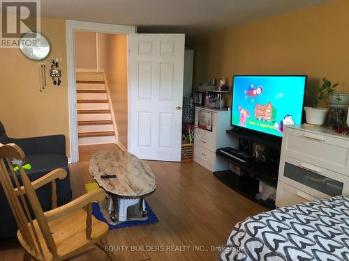 1340 Cedar St. West Street W, Oshawa, ON - Indoor