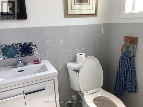 1340 Cedar St. West Street W, Oshawa, ON - Indoor Photo Showing Bathroom