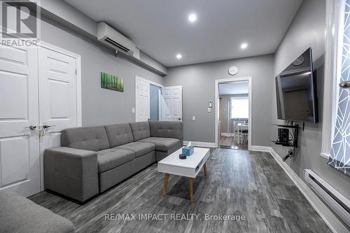 43.5 King Street E, Clarington, ON - Indoor Photo Showing Other Room