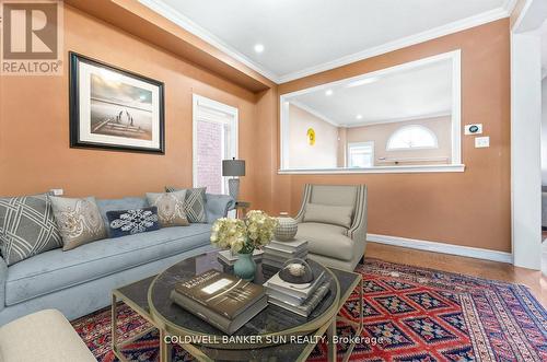 164 Canada Drive, Vaughan, ON - Indoor Photo Showing Living Room