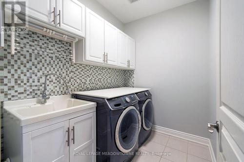 11 Cranbrook Crescent, Vaughan, ON - Indoor Photo Showing Laundry Room