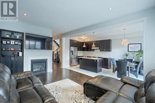 11 Cranbrook Crescent, Vaughan, ON - Indoor Photo Showing Living Room With Fireplace