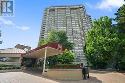 1005 - 1320 ISLINGTON AVENUE Toronto, ON M9A 5C6