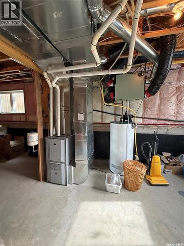 425 Y Avenue S, Saskatoon, SK - Indoor Photo Showing Basement