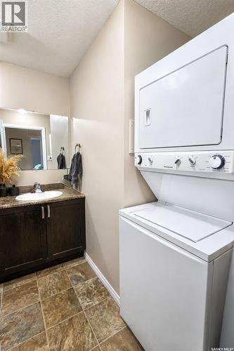 102 1501 15Th Street E, Prince Albert, SK - Indoor Photo Showing Laundry Room