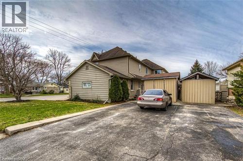Asphalt driveway with ample parking space - 716 Westminster Drive S Unit# Lower, Cambridge, ON - Outdoor