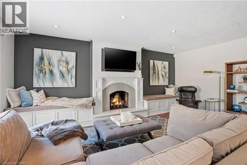 1765 Featherston Court, Mississauga, ON - Indoor Photo Showing Living Room With Fireplace