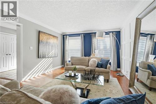 1765 Featherston Court, Mississauga, ON - Indoor Photo Showing Living Room