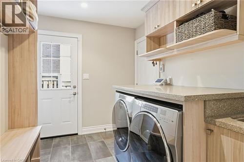 1765 Featherston Court, Mississauga, ON - Indoor Photo Showing Laundry Room