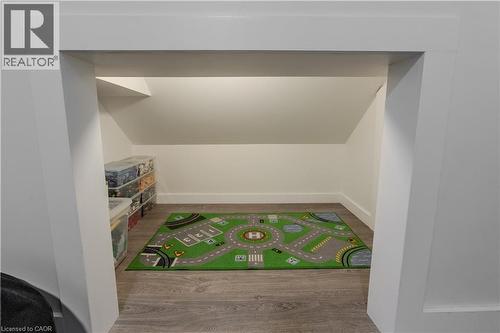 333 St Paul Street, Burlington, ON - Indoor Photo Showing Other Room