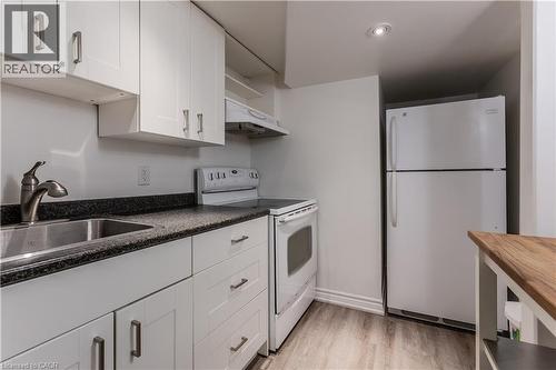 333 St Paul Street, Burlington, ON - Indoor Photo Showing Kitchen