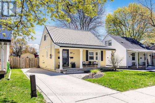 52 SEVENTH STREET  Collingwood, ON L9Y 2A7