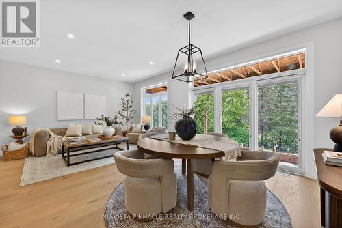 71 Basil Crescent, Middlesex Centre (Ilderton), ON - Indoor Photo Showing Living Room