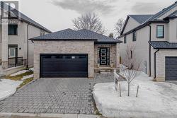 18 - 7966 FALLON DRIVE Lucan Biddulph (Granton), ON N0M 1V0