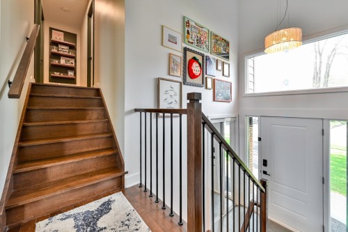 Escalier - 385 Av. Victor-Hugo, Brossard, QC - Indoor Photo Showing Other Room