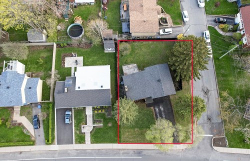 Photo aérienne - 385 Av. Victor-Hugo, Brossard, QC - 