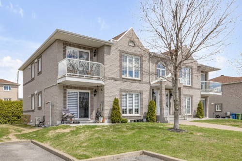 Façade - 3-9261 Av. De Laval, Québec (Charlesbourg), QC - Outdoor With Facade