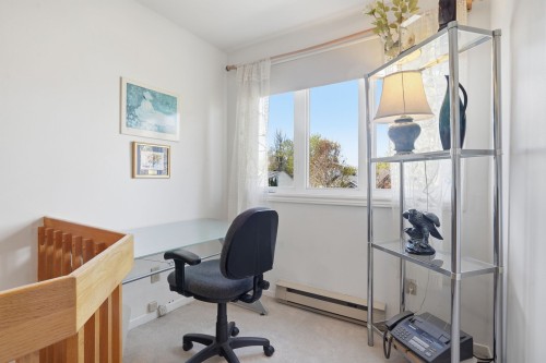 Mezzanine - 18 Av. De Compton Crescent, Pointe-Claire, QC - Indoor Photo Showing Office