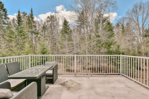Terrasse - 589 Ch. Du Lac-Sylvère, Saint-Donat, QC - Outdoor
