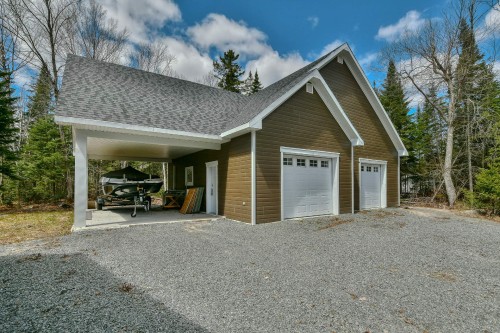 Garage - 589 Ch. Du Lac-Sylvère, Saint-Donat, QC - Outdoor