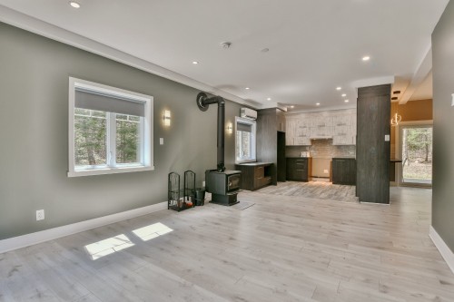 Salon - 589 Ch. Du Lac-Sylvère, Saint-Donat, QC - Indoor Photo Showing Other Room